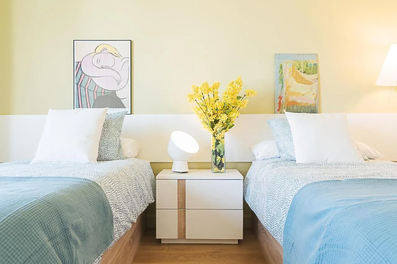 Apartment At Paseo De Almeria