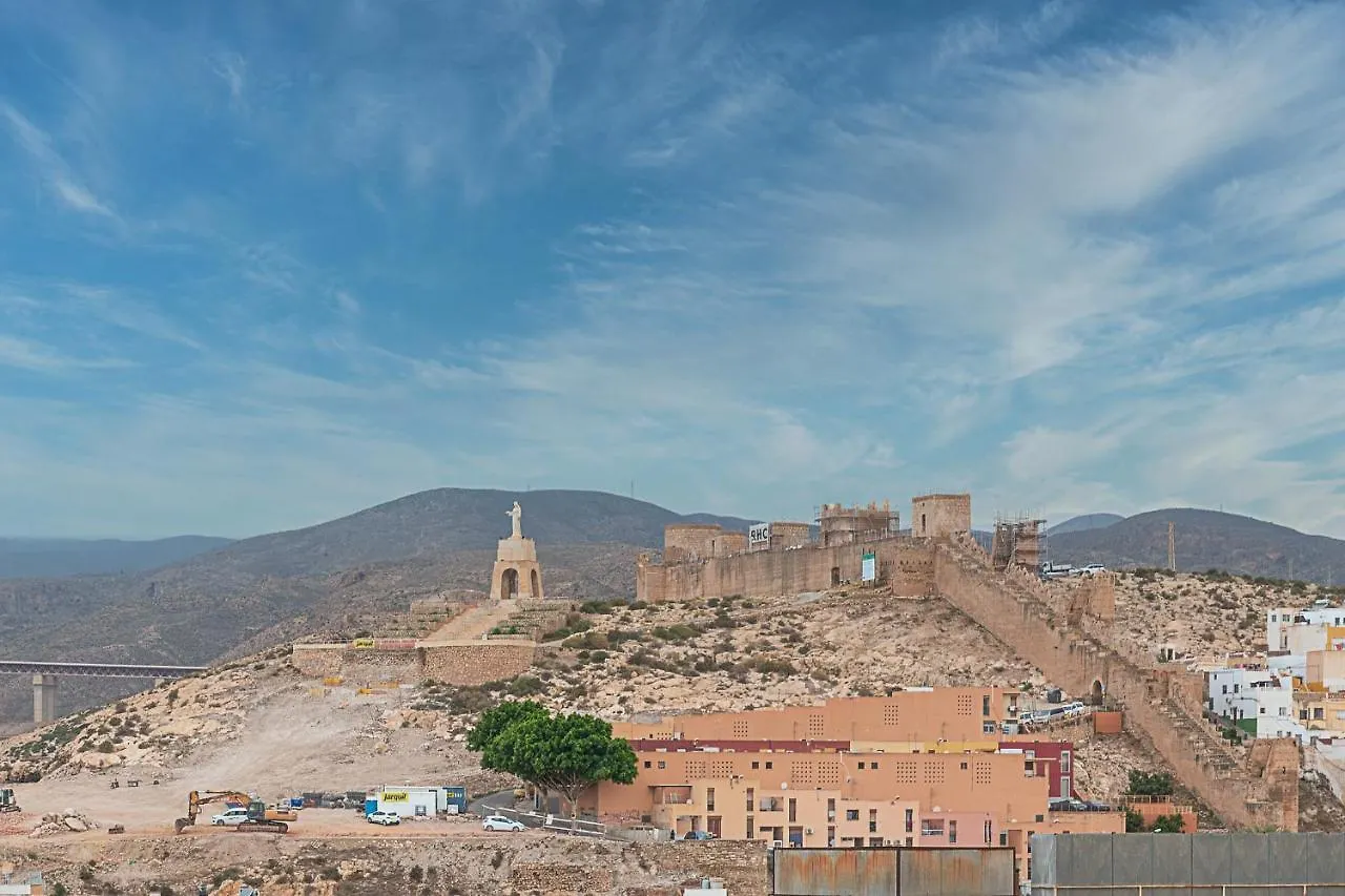 At Paseo De Almeria